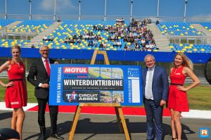 Nieuwe Winterdijktribune TT Circuit Assen officieel geopend