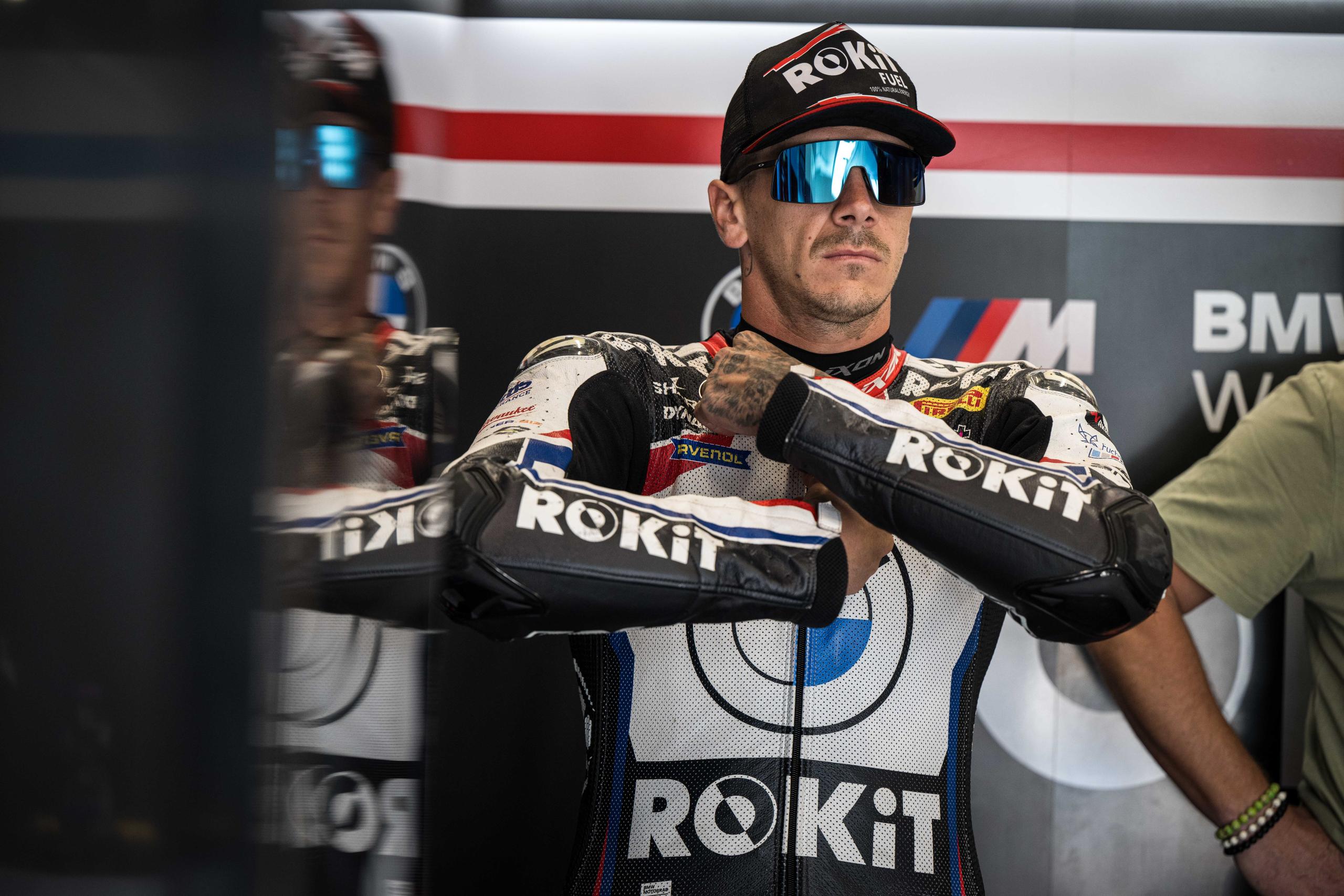 BMW maakt World Superbike lineup voor 2024 bekend Scott Redding naar