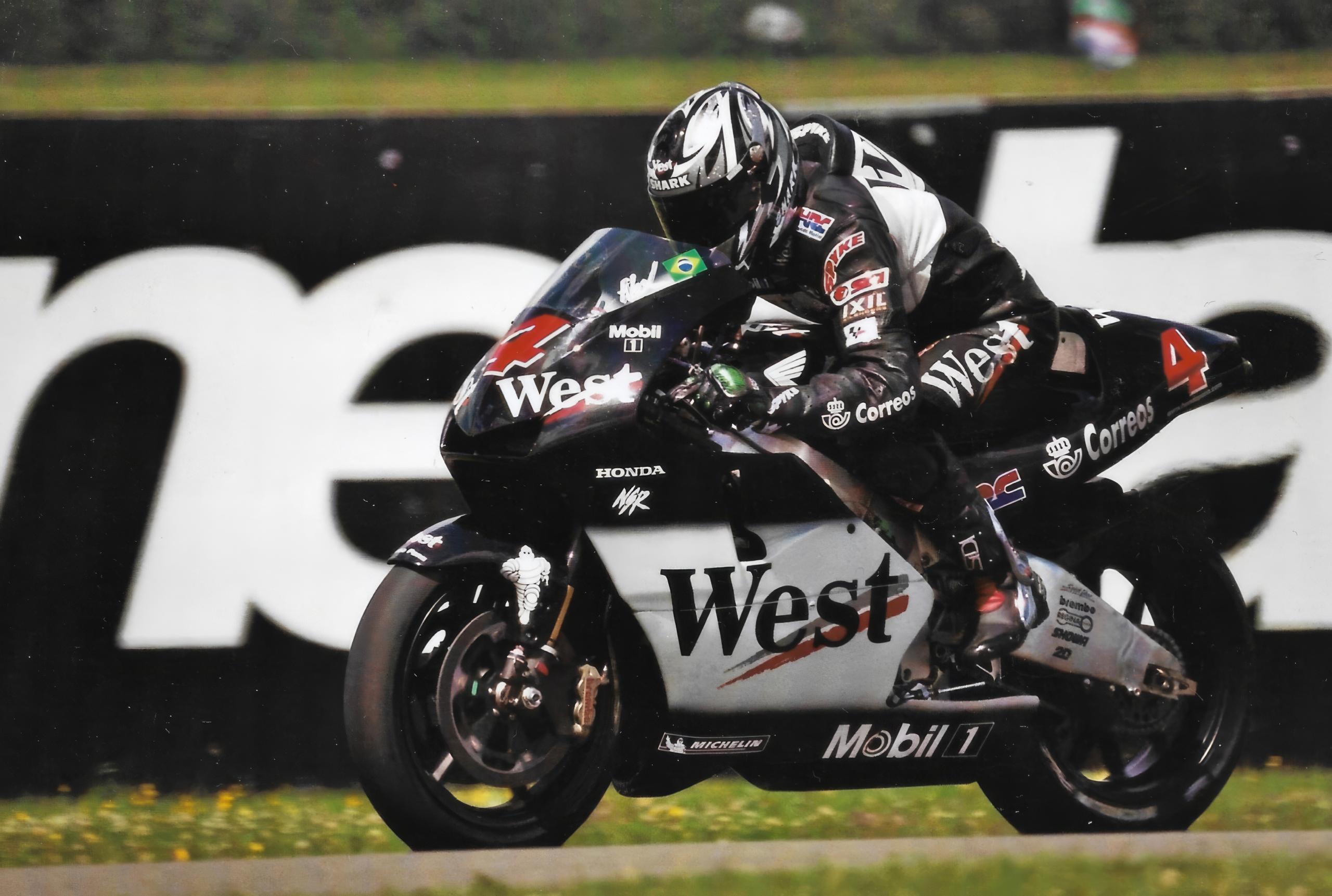 Alexander Barros tijdens de TT Assen in 2002 | Foto © Henk Teerink 